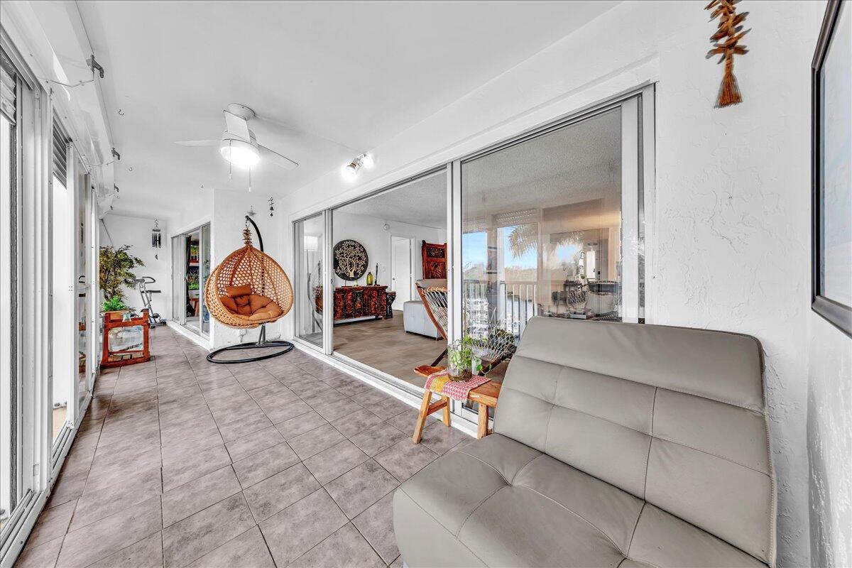 HILLSBORO COVE CONDO - Residential