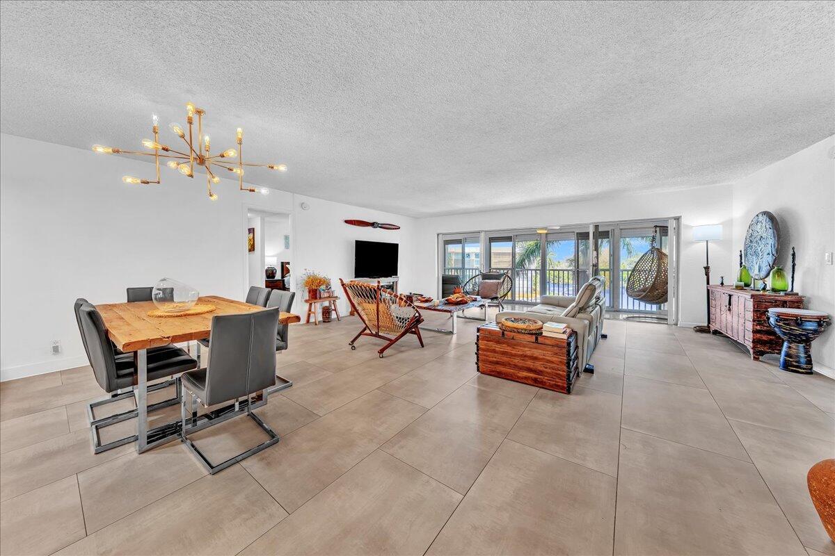 HILLSBORO COVE CONDO - Residential