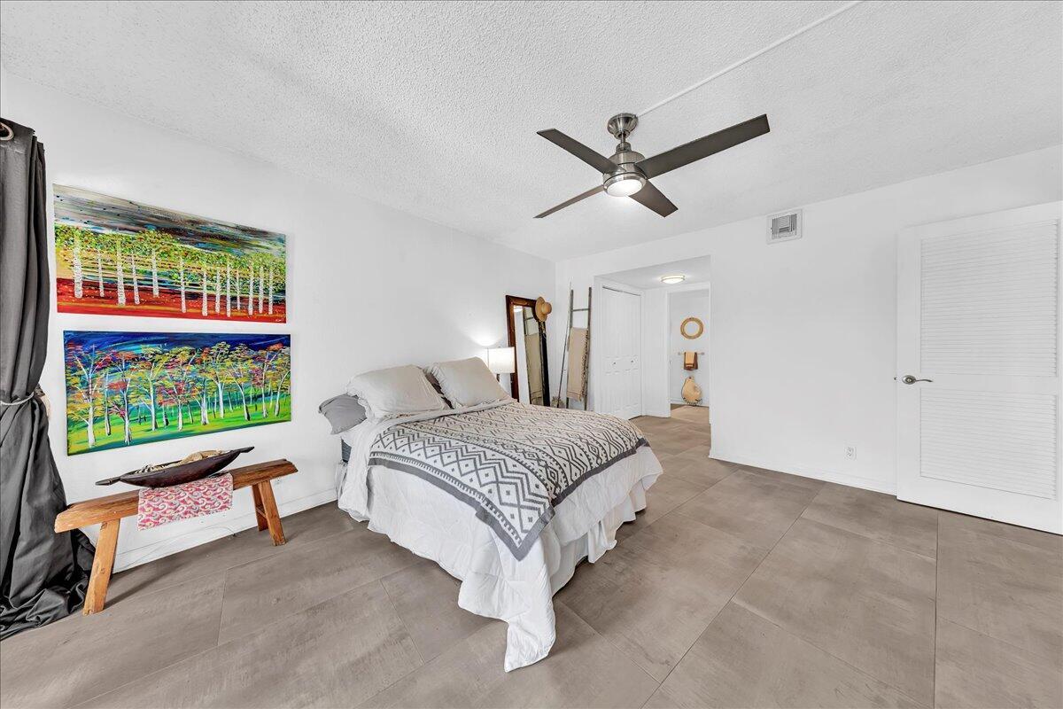 HILLSBORO COVE CONDO - Residential