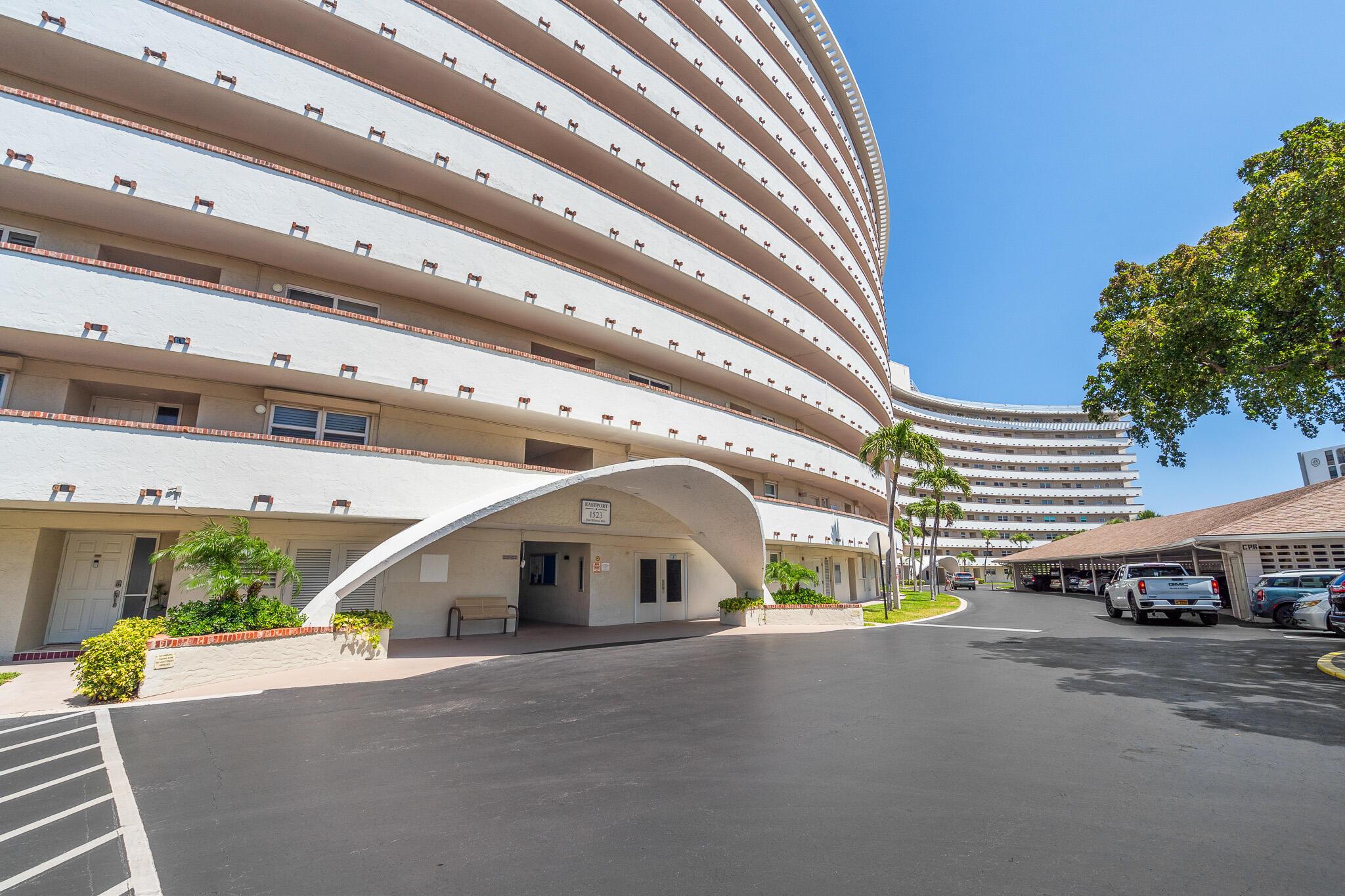 HILLSBORO COVE CONDO - Residential