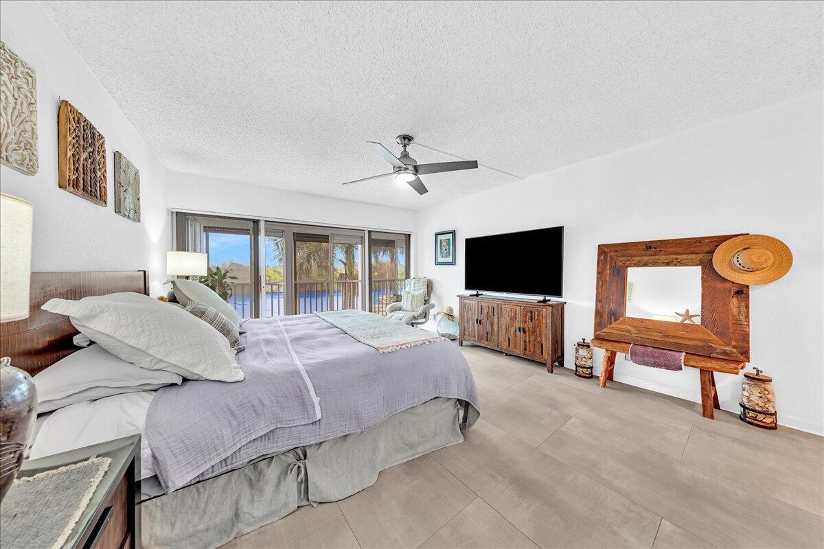 HILLSBORO COVE CONDO - Residential
