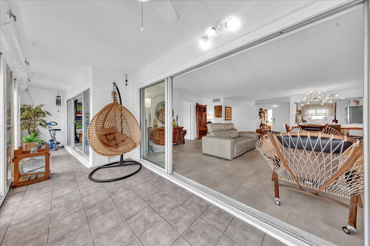 HILLSBORO COVE CONDO - Residential