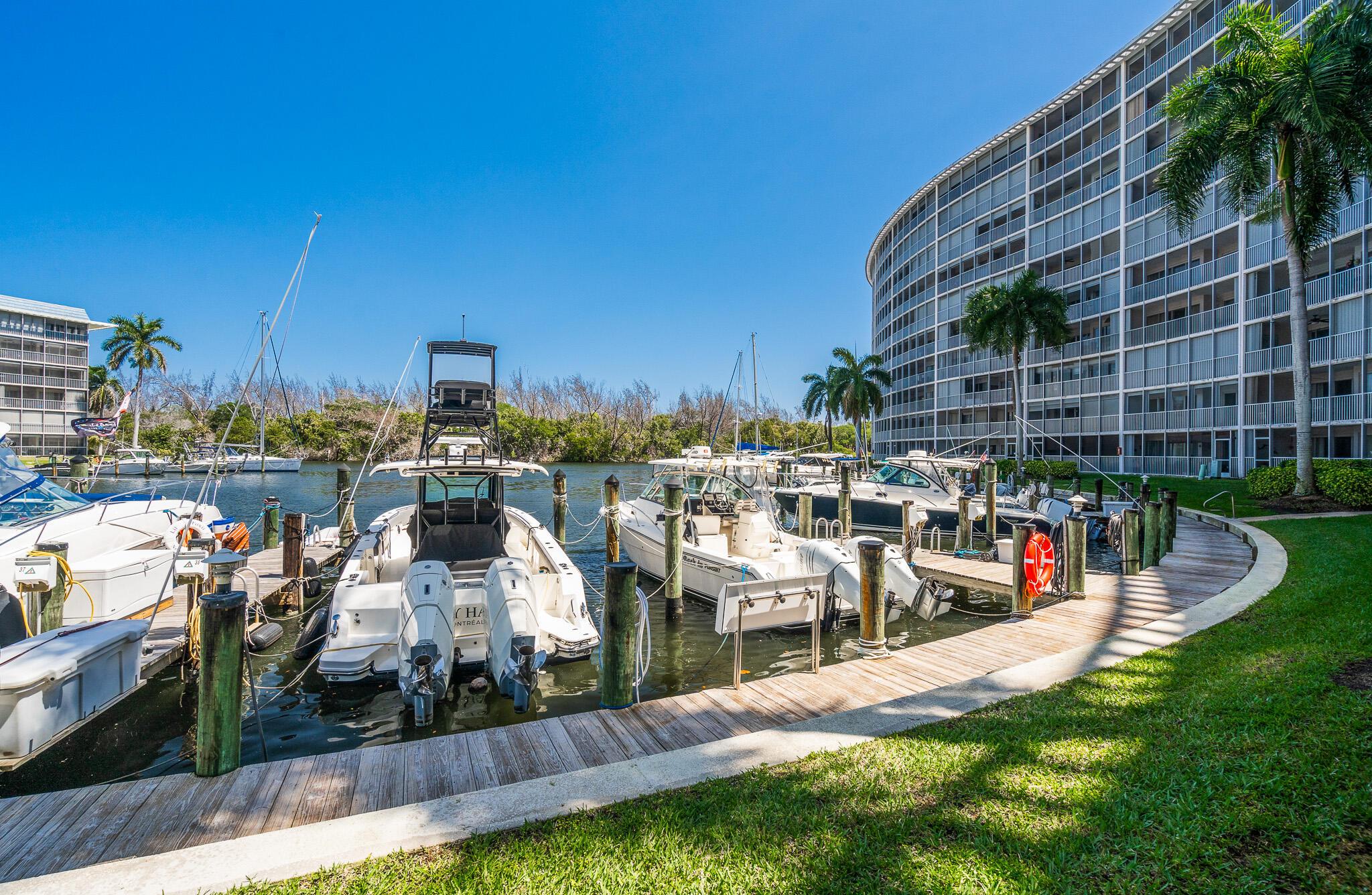 HILLSBORO COVE CONDO - Residential