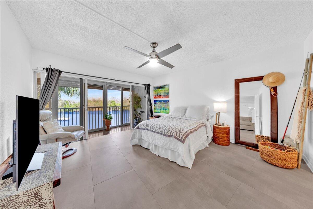 HILLSBORO COVE CONDO - Residential
