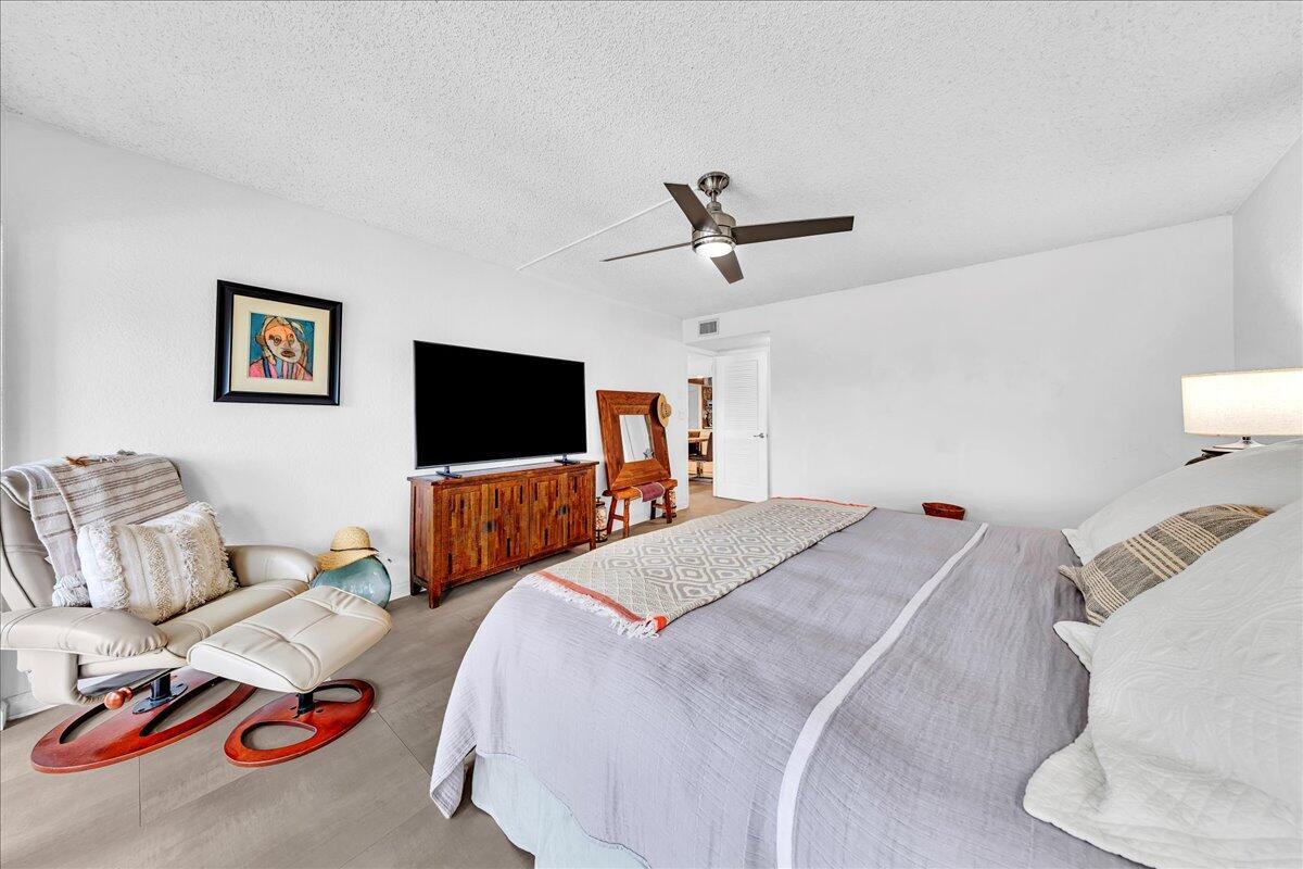 HILLSBORO COVE CONDO - Residential