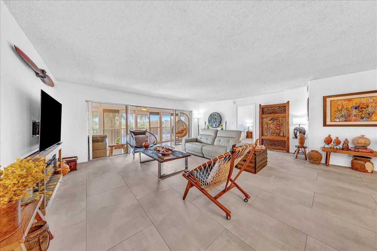HILLSBORO COVE CONDO - Residential