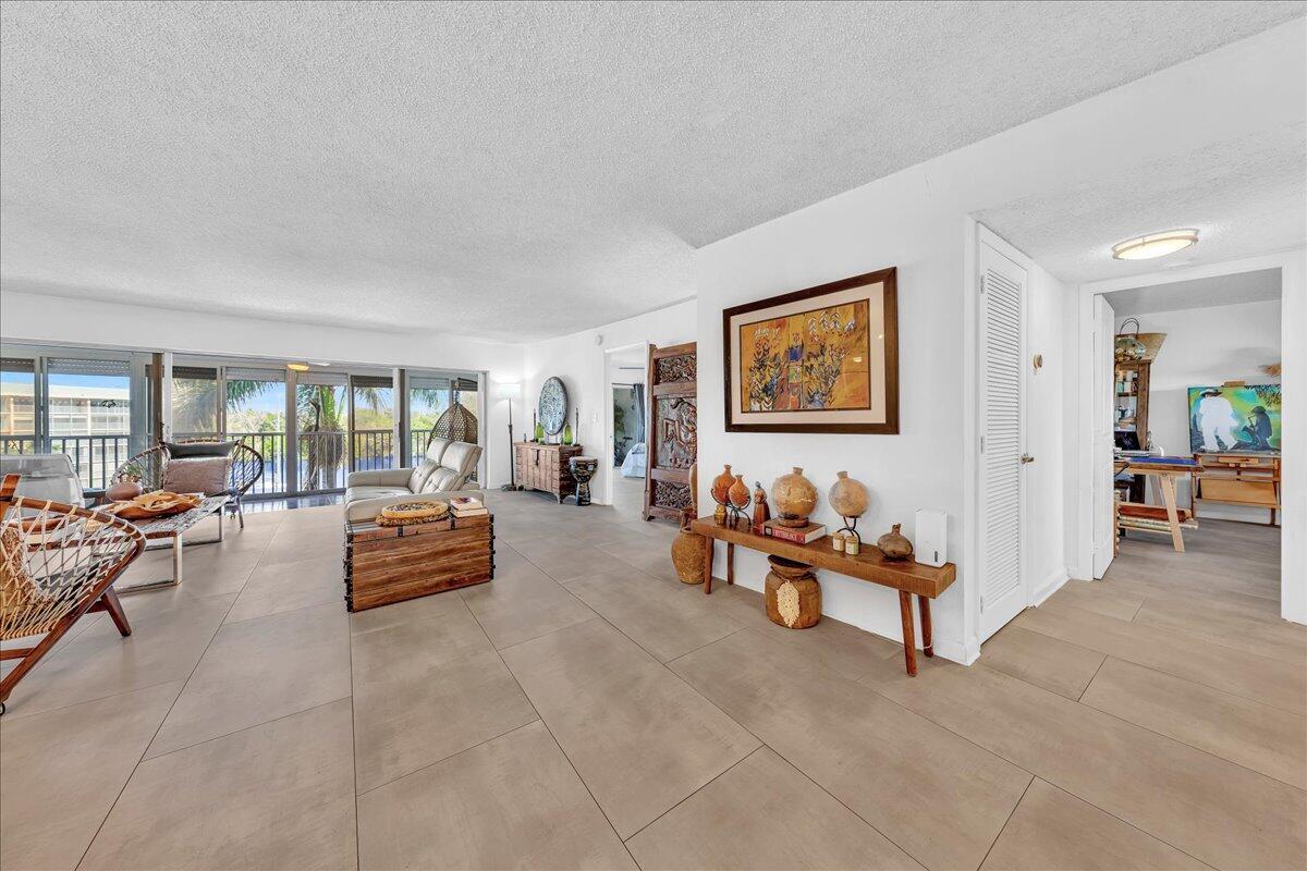 HILLSBORO COVE CONDO - Residential