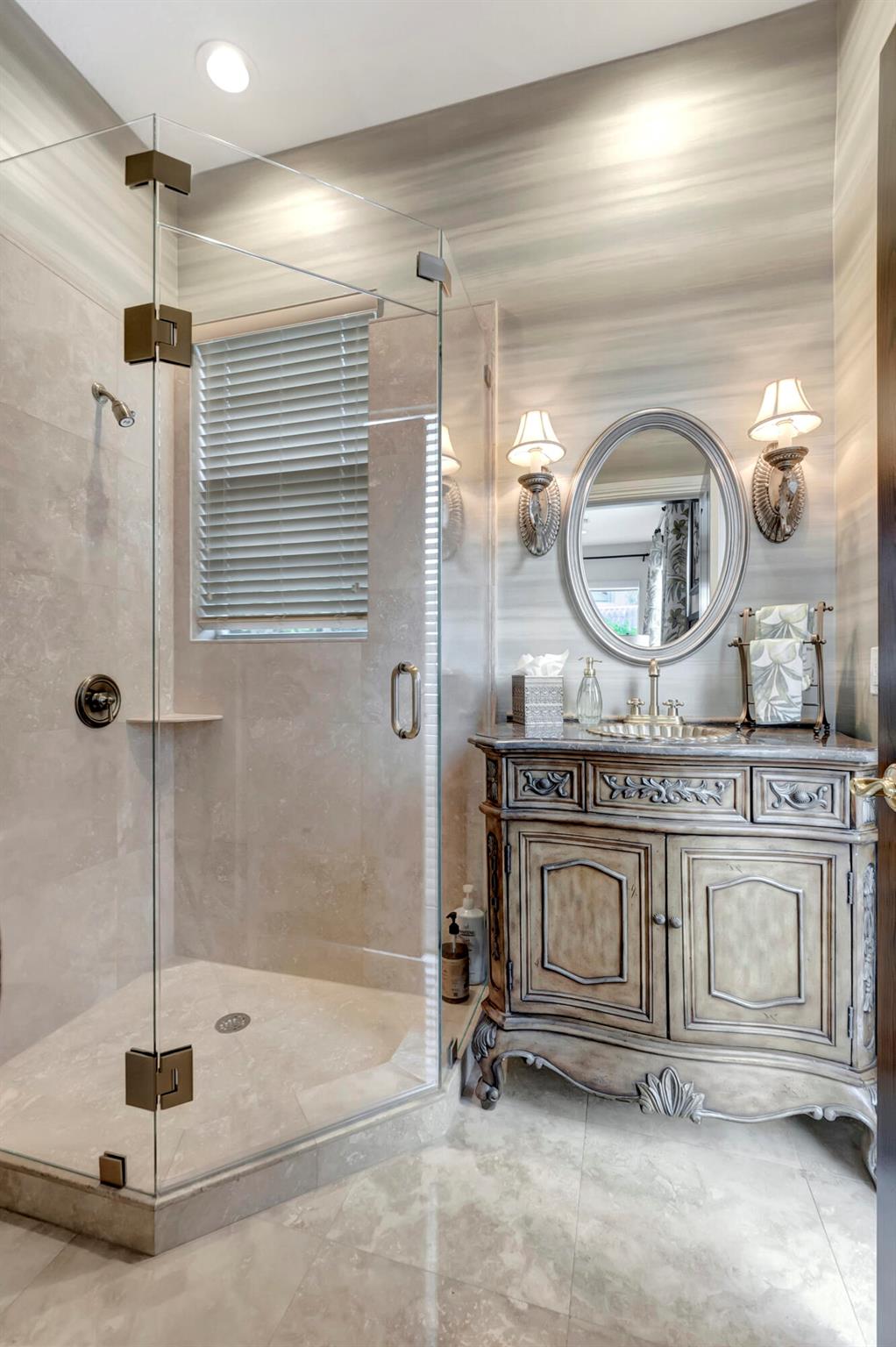 BLUE INLET - Residential