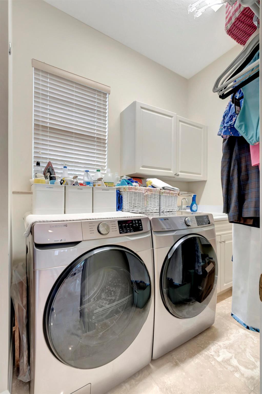 BLUE INLET - Residential