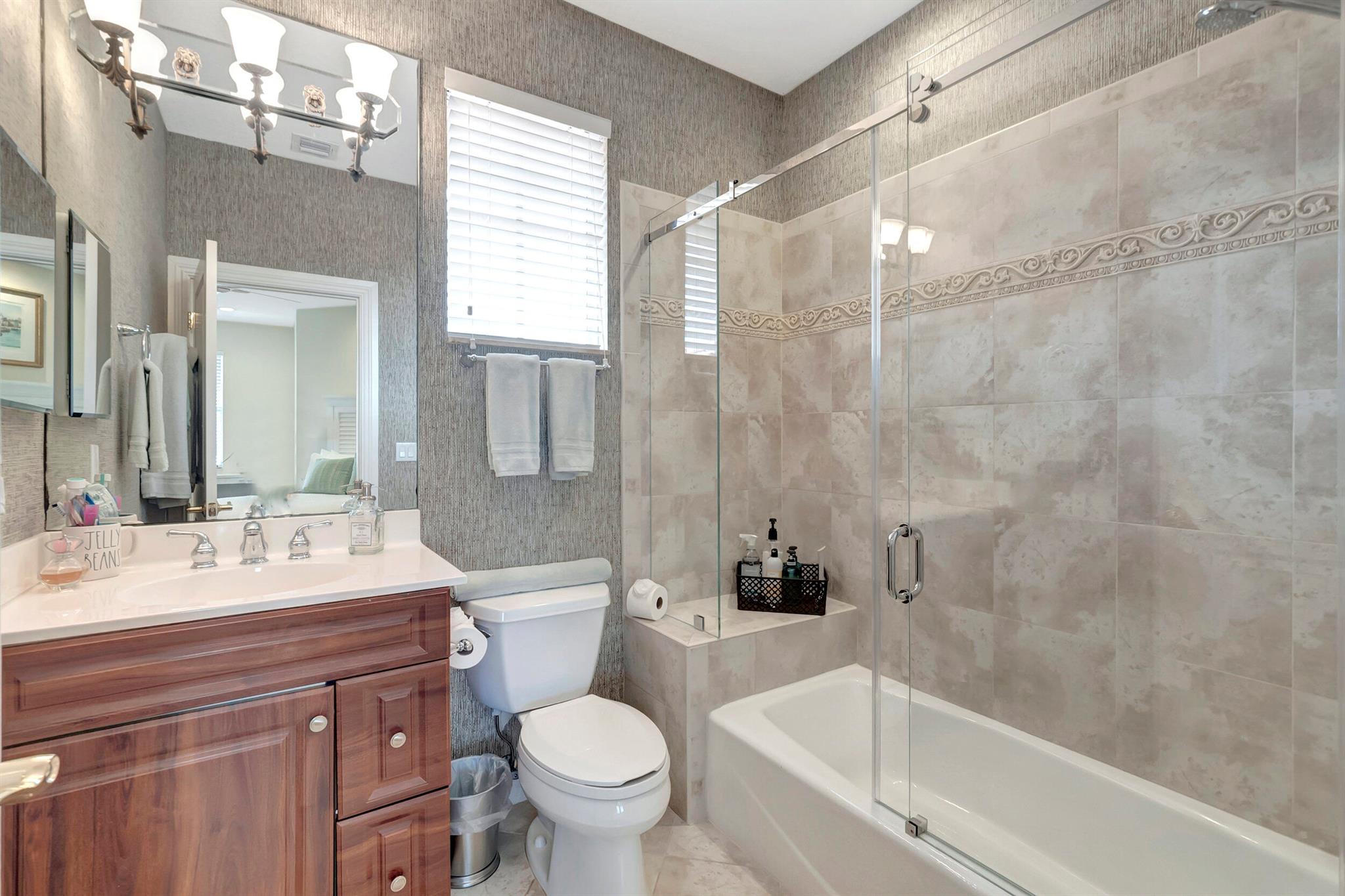 BLUE INLET - Residential