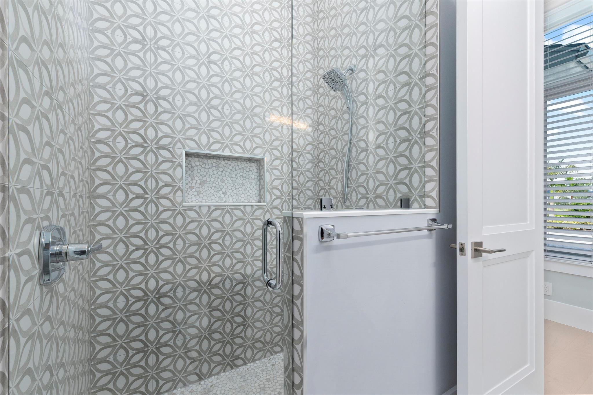 FOX GROVE (AKA MEADOW RUN - Residential