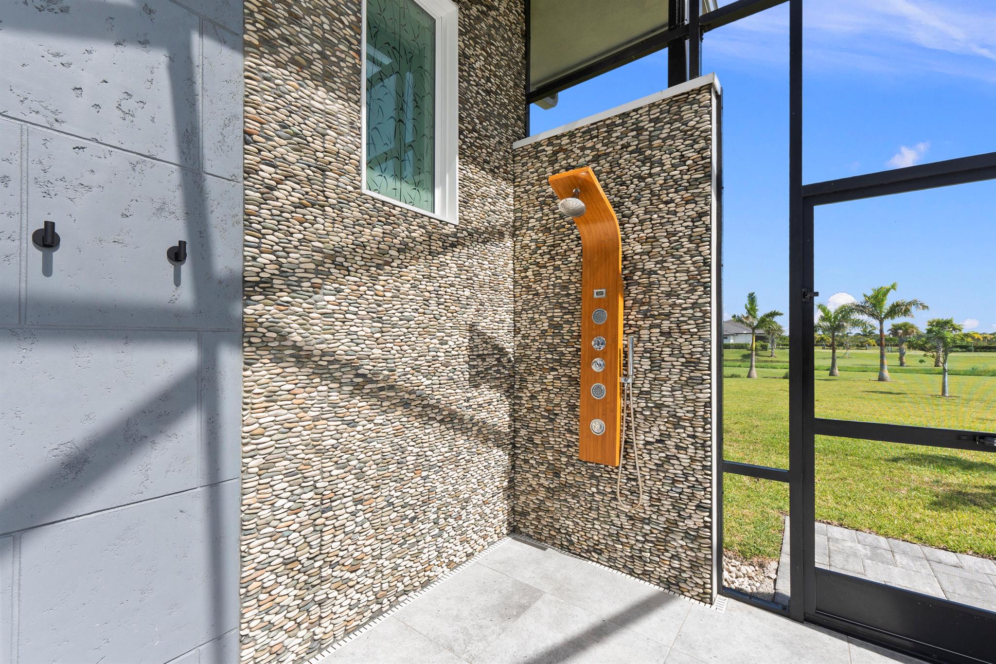 FOX GROVE (AKA MEADOW RUN - Residential