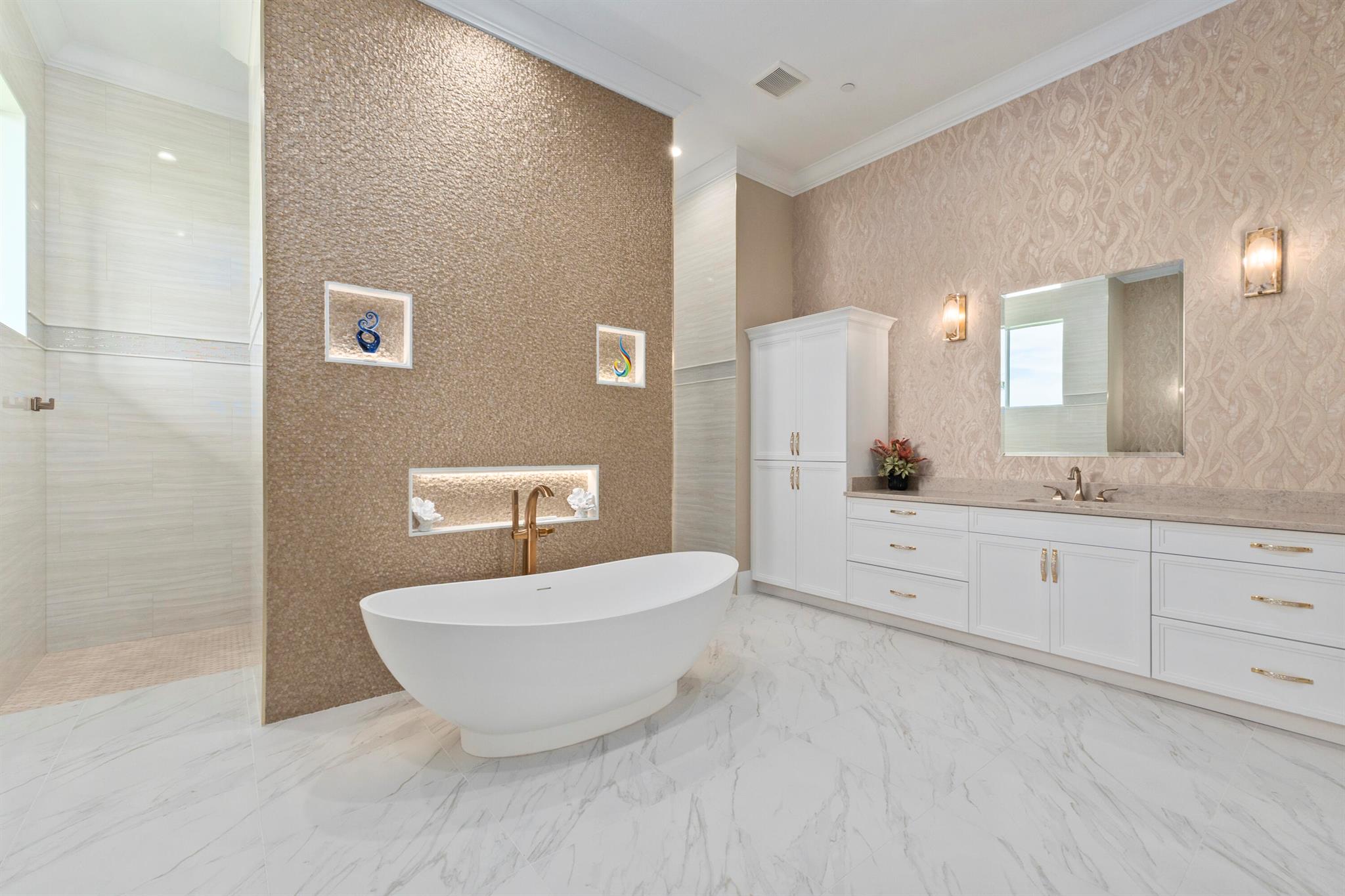 FOX GROVE (AKA MEADOW RUN - Residential