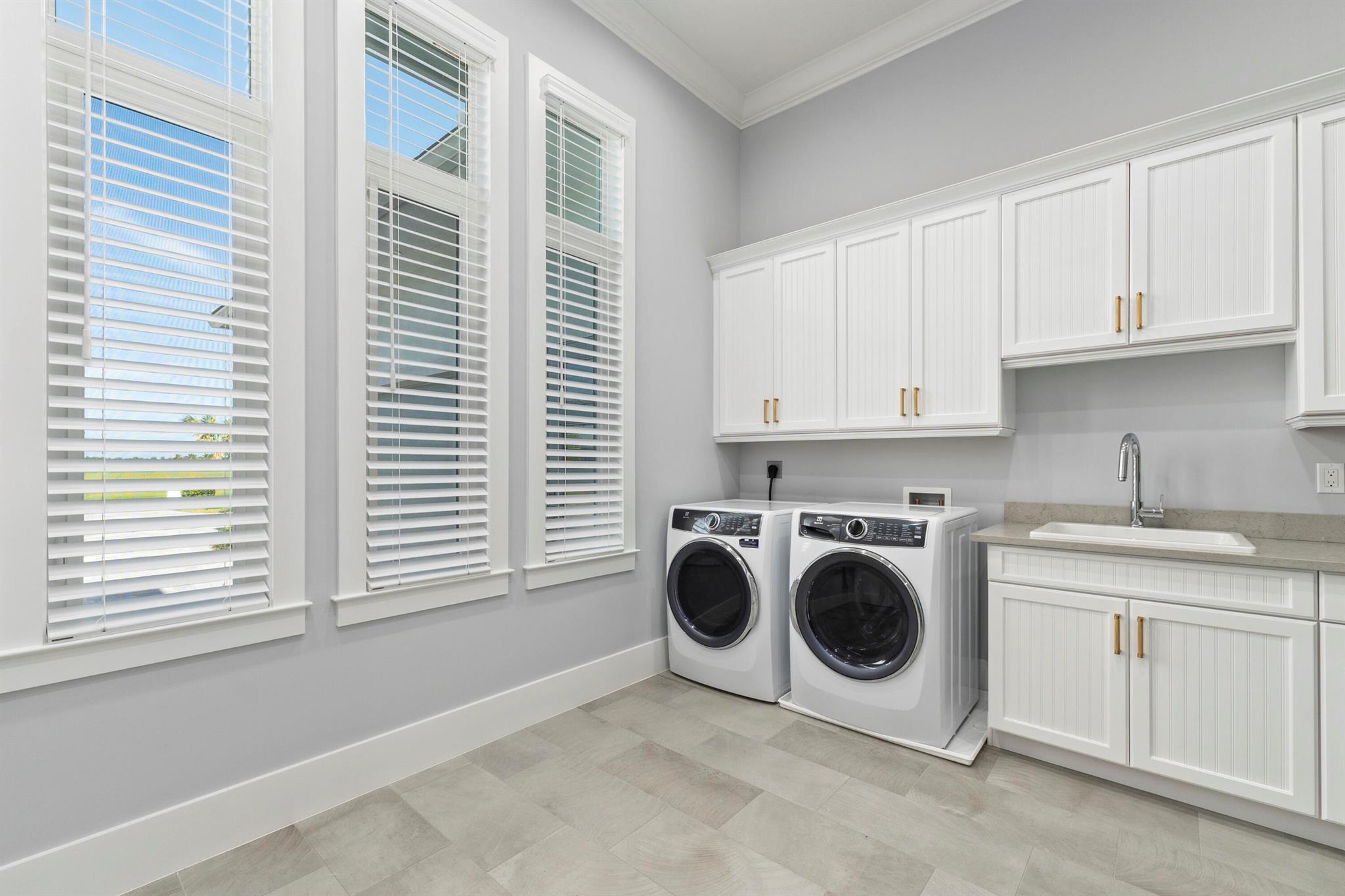 FOX GROVE (AKA MEADOW RUN - Residential