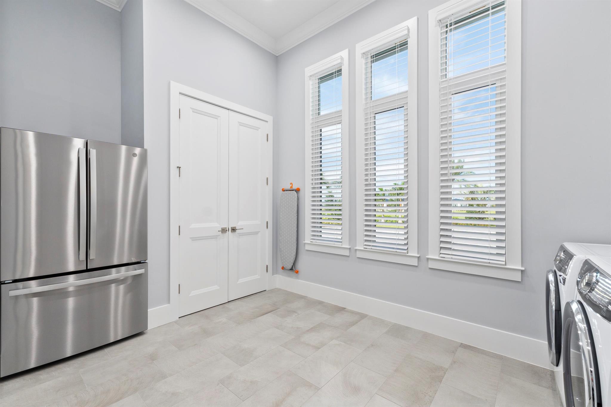 FOX GROVE (AKA MEADOW RUN - Residential