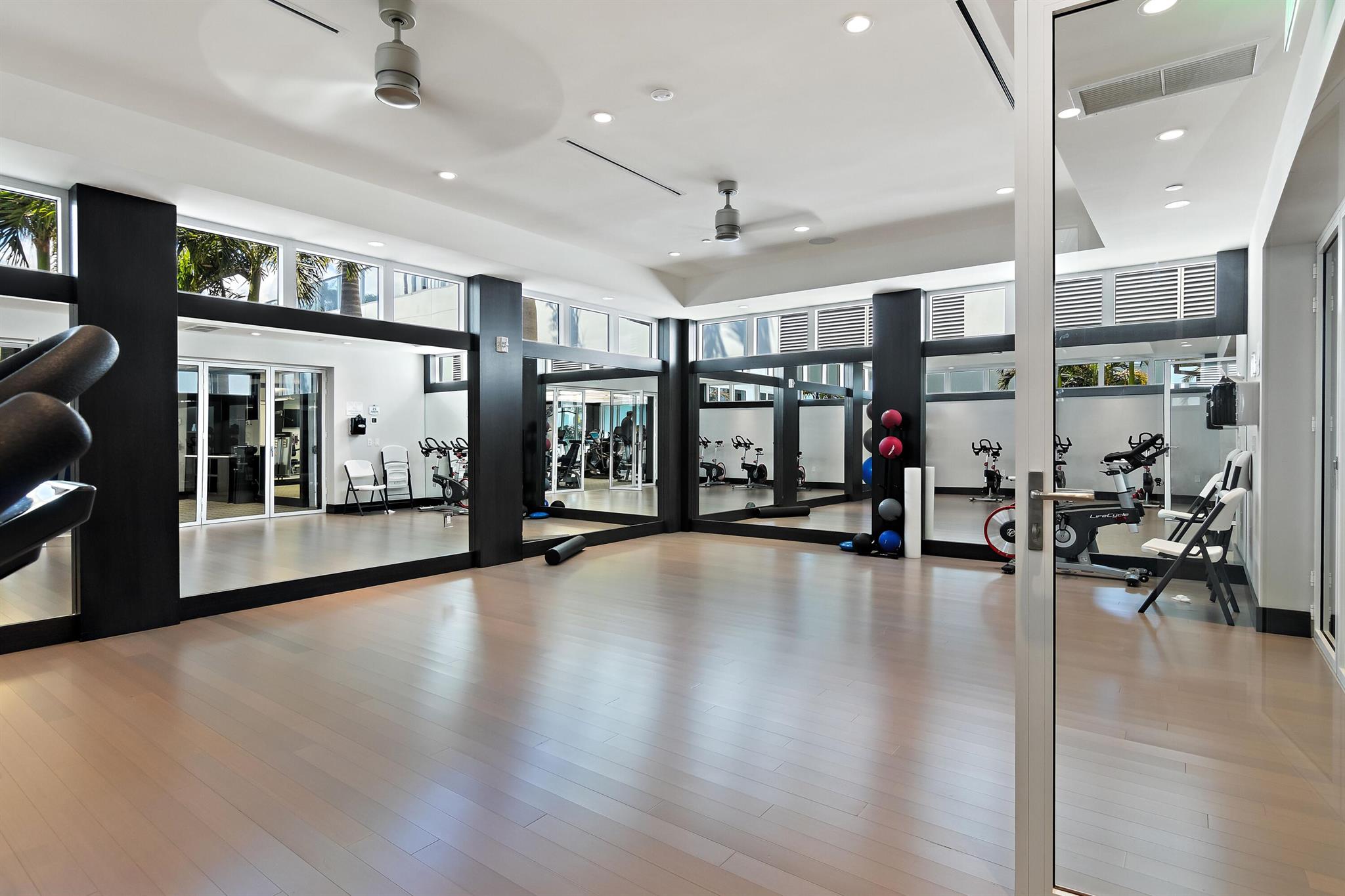 WATER CLUB NORTH PALM BEA - Residential