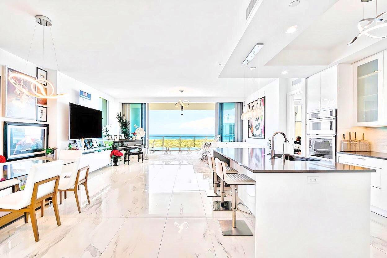1 Water Club 2204 Way Ph 2204