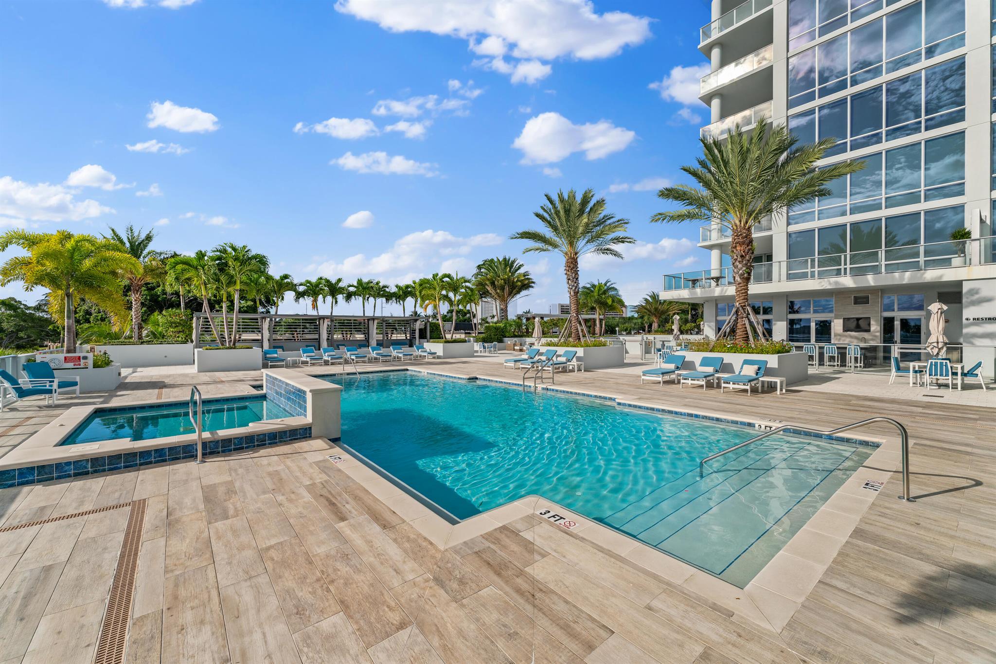 WATER CLUB NORTH PALM BEA - Residential
