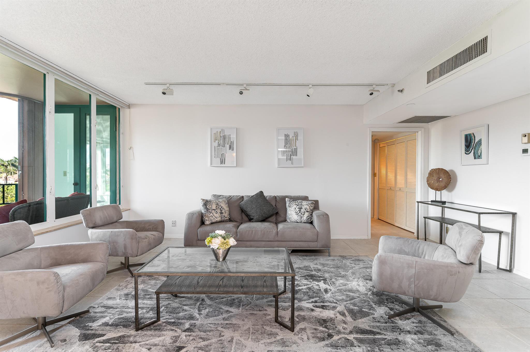 120 SE 5th Avenue Ph22, Boca Raton, FL, 33432/$895,000 1 120 SE 5th Avenue Ph22