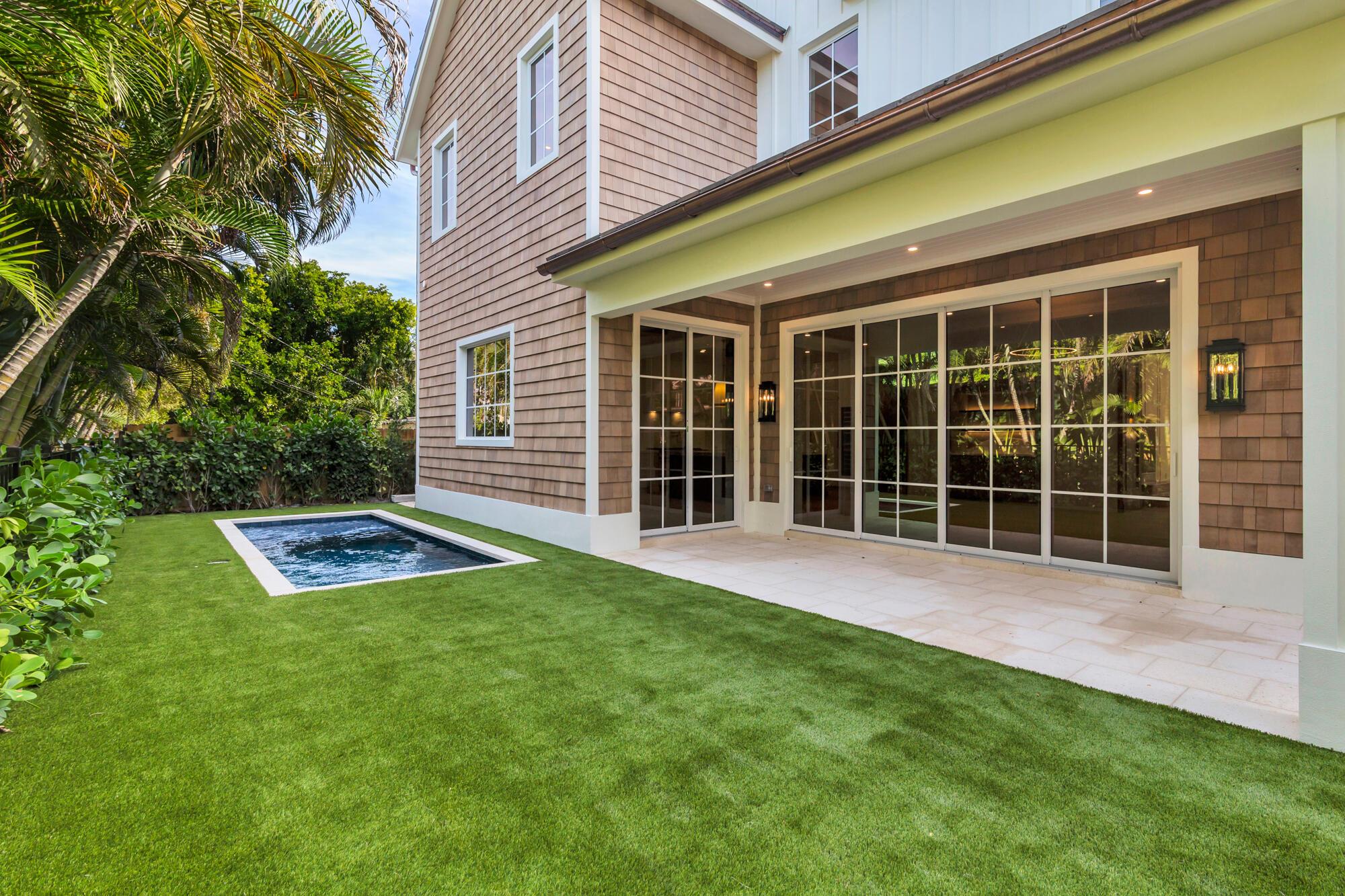 LITTLE RANCHES 1ST ADD - Residential