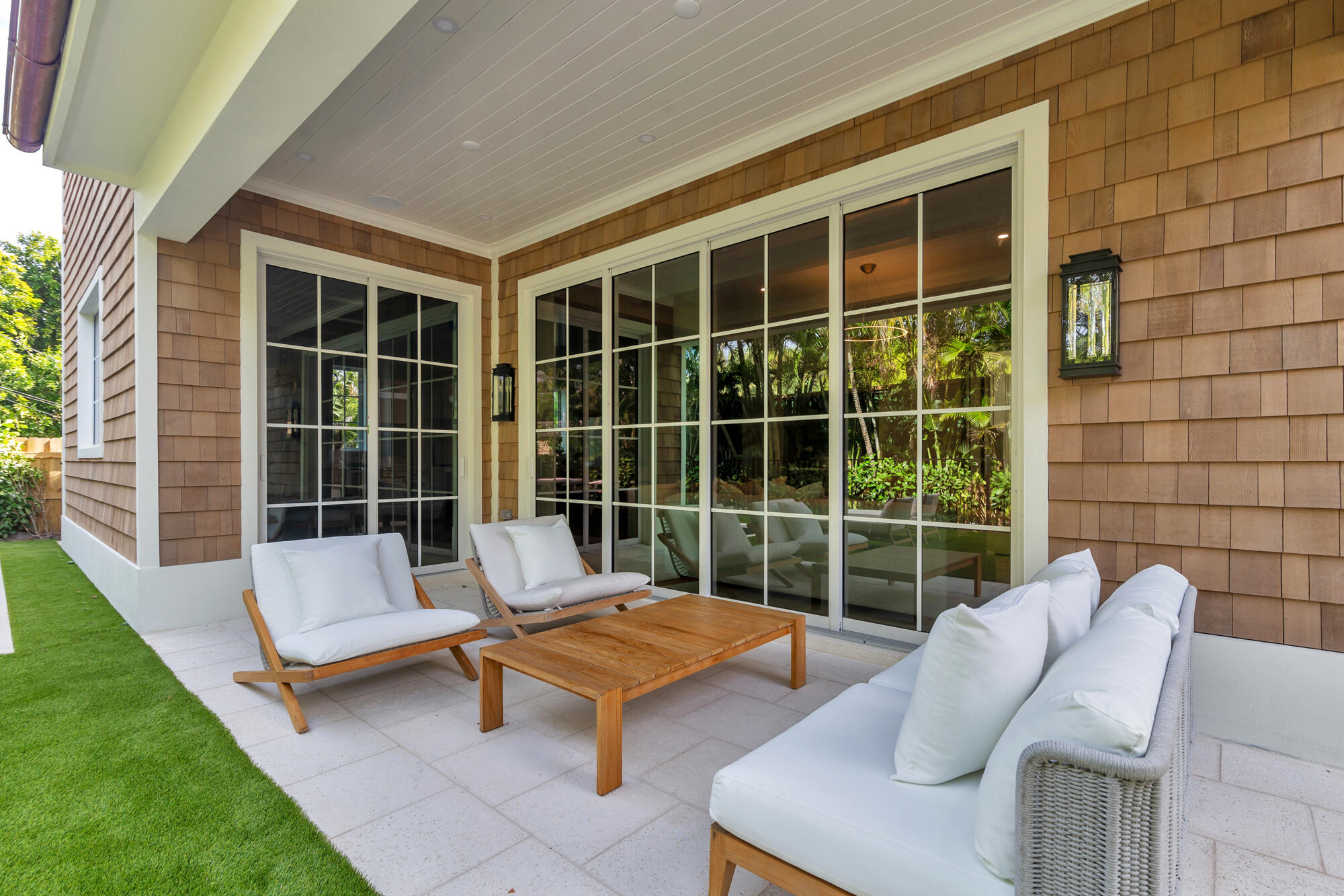 LITTLE RANCHES 1ST ADD - Residential