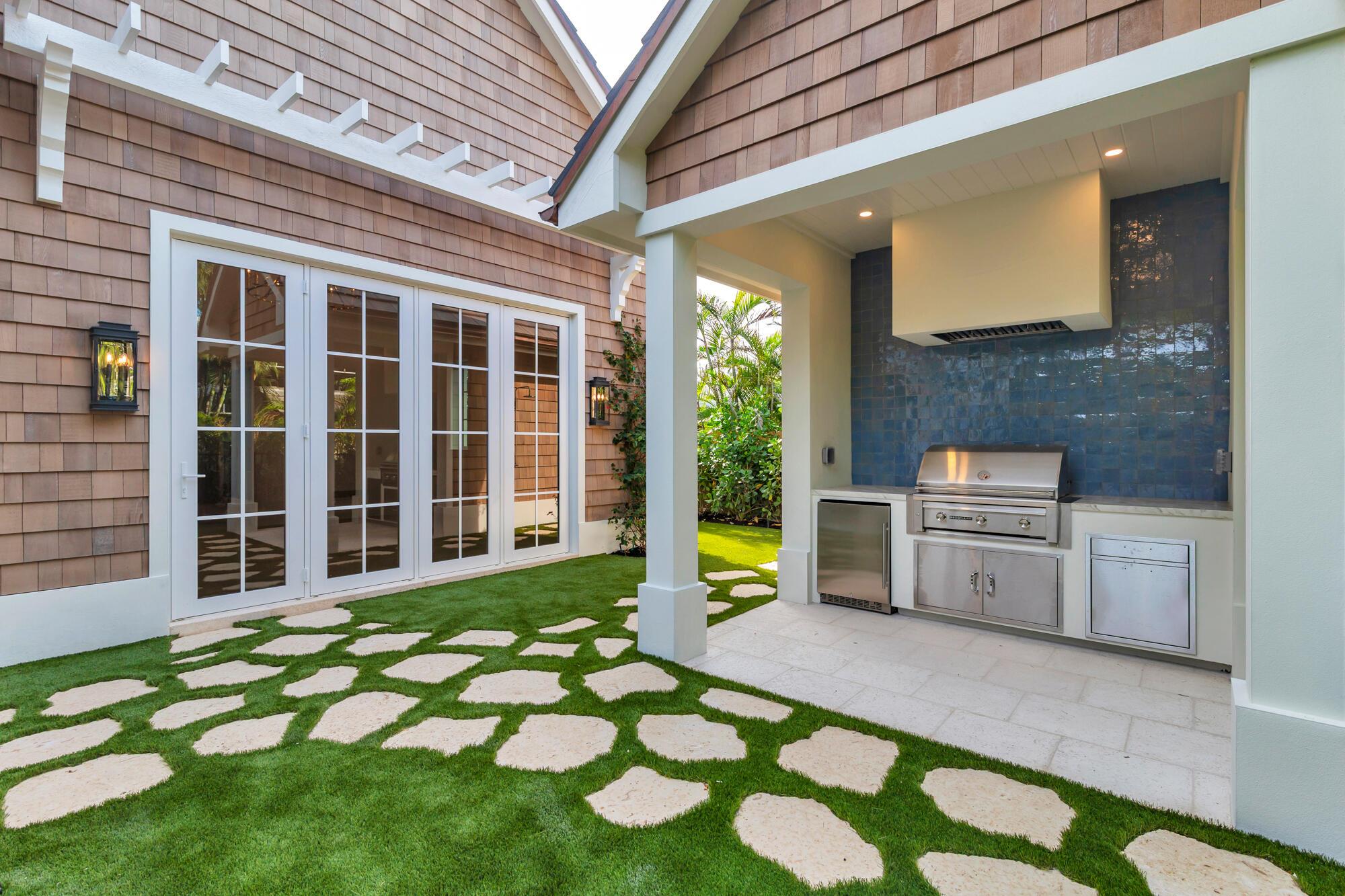 LITTLE RANCHES 1ST ADD - Residential