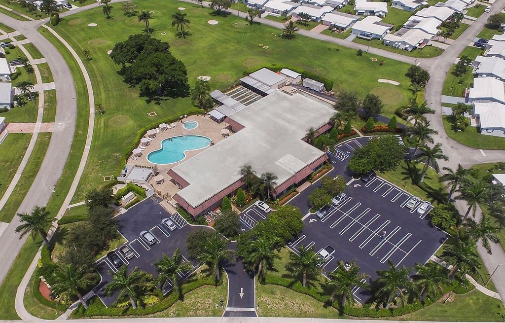 Photo of 613 SW 21st Circle, Boynton Beach, FL 33426 (MLS # R11011423)