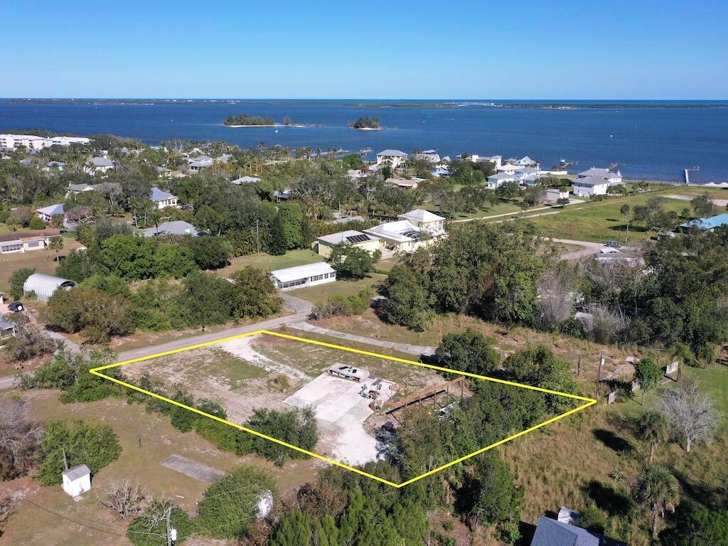 Unique opportunity to build a single family home or great location for a manufactured home. Lot has been clearedand leveled. Outdoor shower as well as Artesian well and electrical system installed. Walking distance to Sebastian's prime riverfront area, restaurants, bars and many riverfront events. Fifth wheel does not convey.