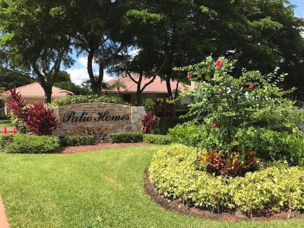 Photo of 119 Old Meadow Way, Palm Beach Gardens, FL 33418 (MLS # R10759509)