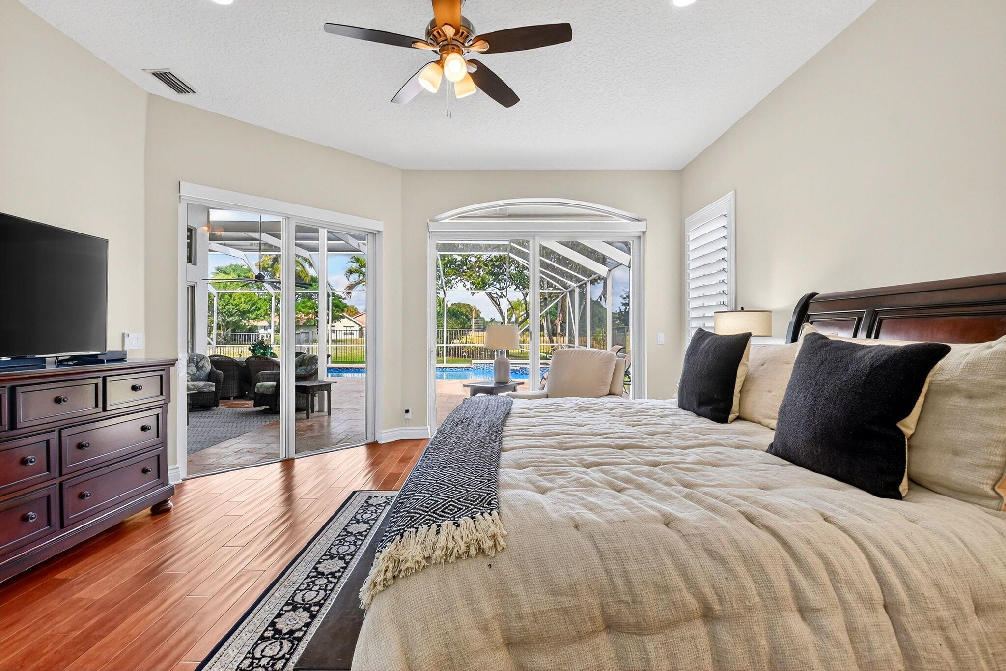 GREENVIEW COVE OF WELLING - Residential