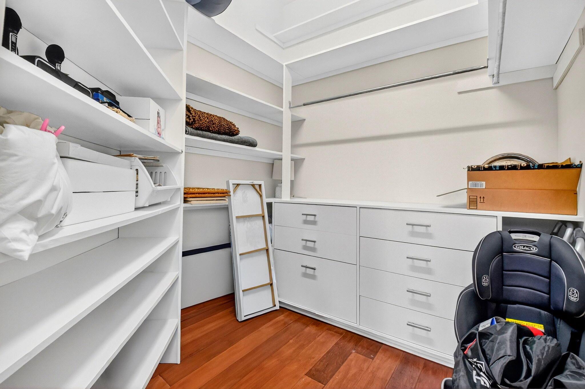 GREENVIEW COVE OF WELLING - Residential