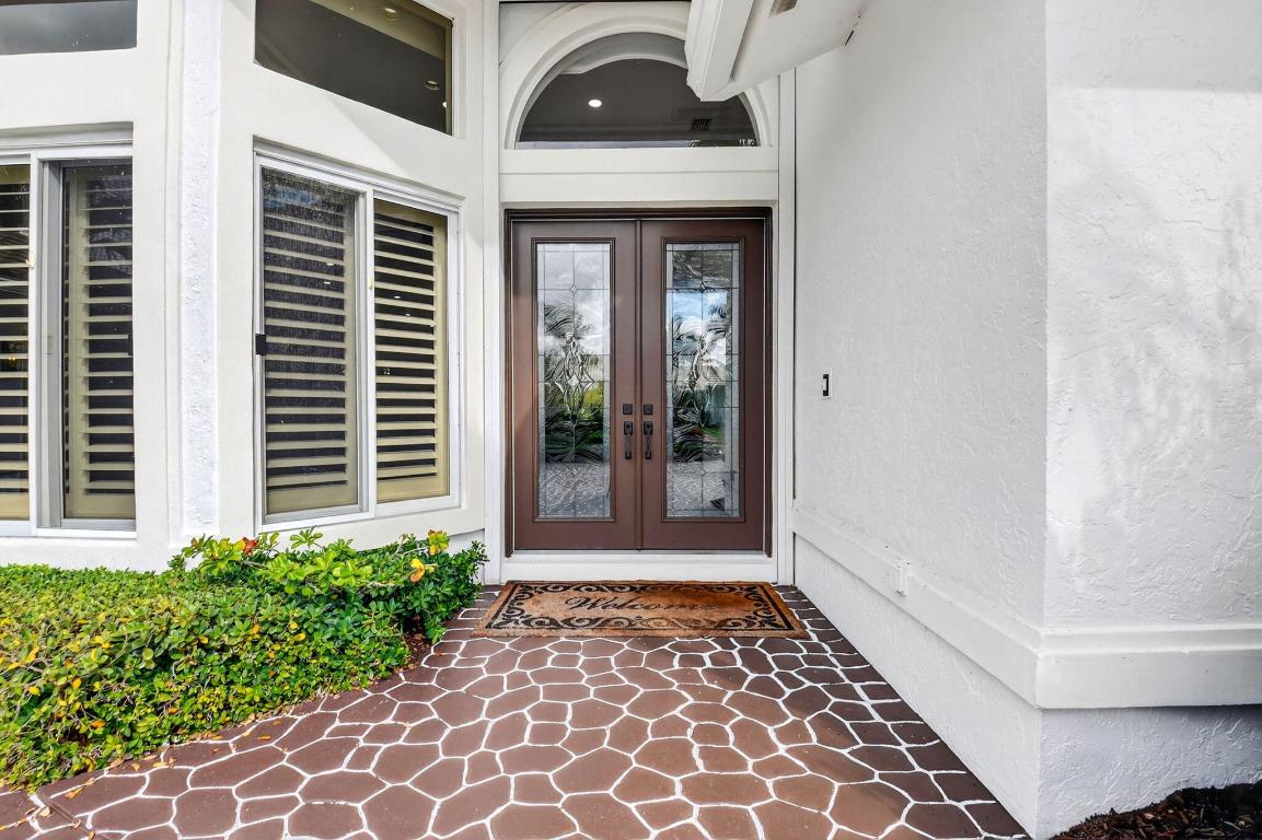 2078 Sunderland Avenue