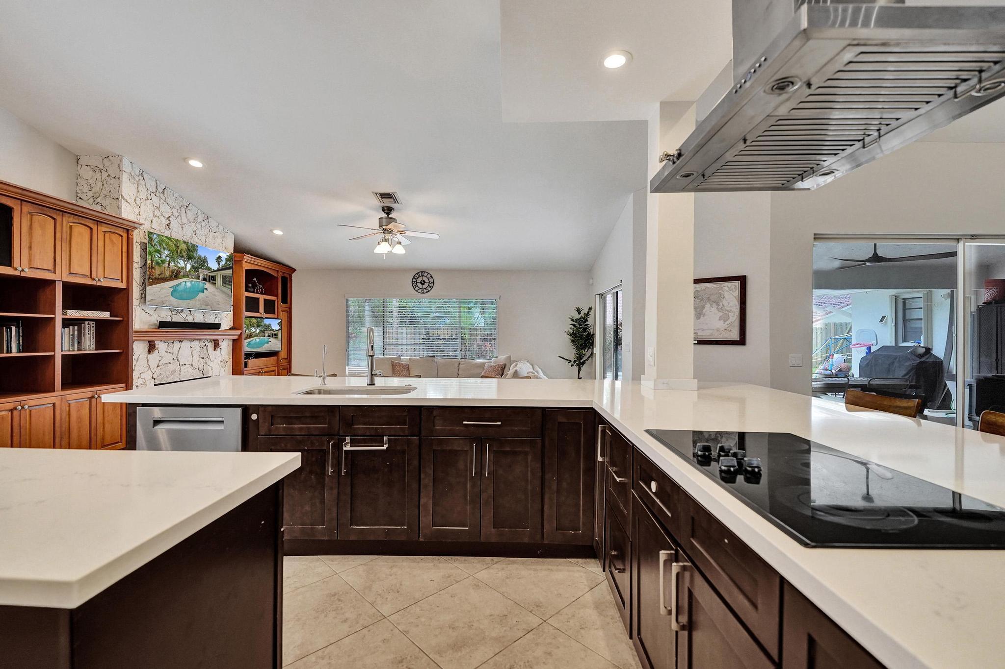 JACARANDA LAKES SECTION 13 - Residential