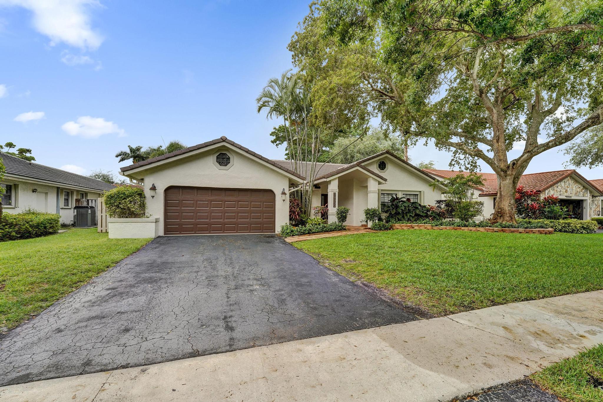JACARANDA LAKES SECTION 13 - Residential