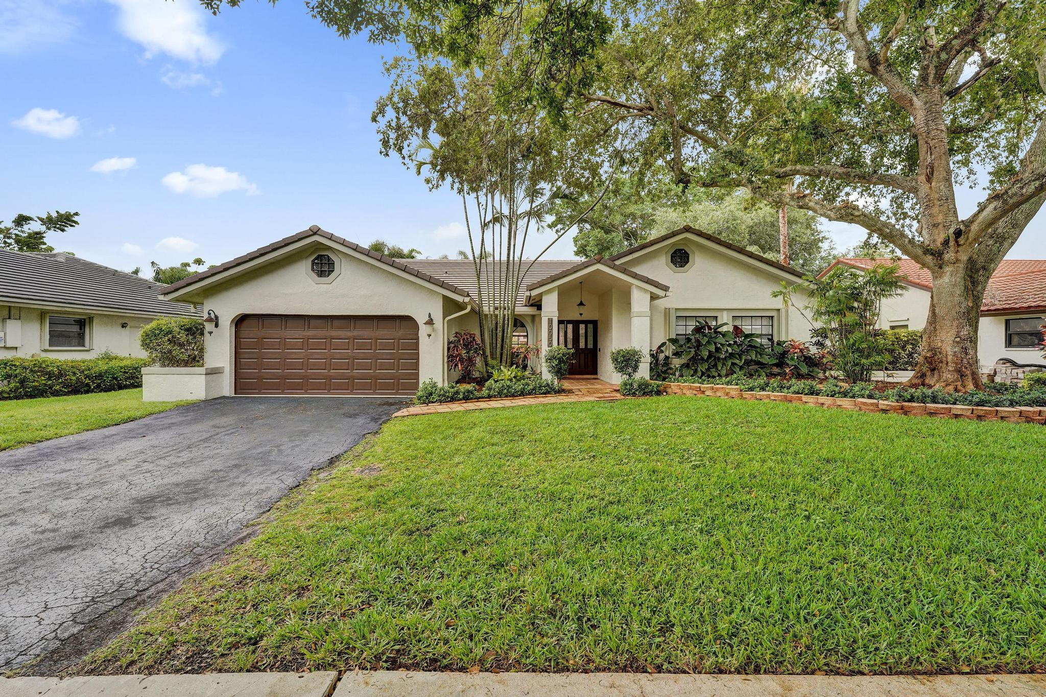 JACARANDA LAKES SECTION 13 - Residential