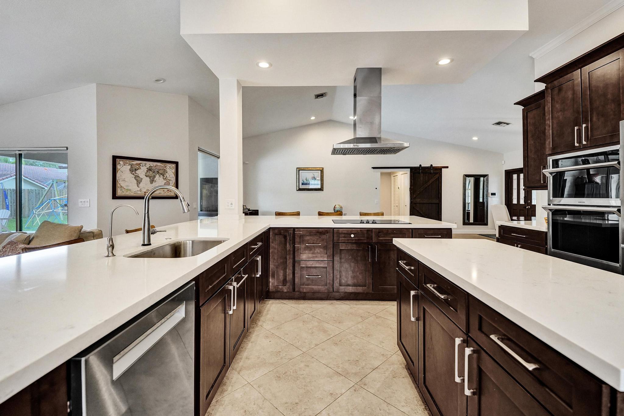 JACARANDA LAKES SECTION 13 - Residential