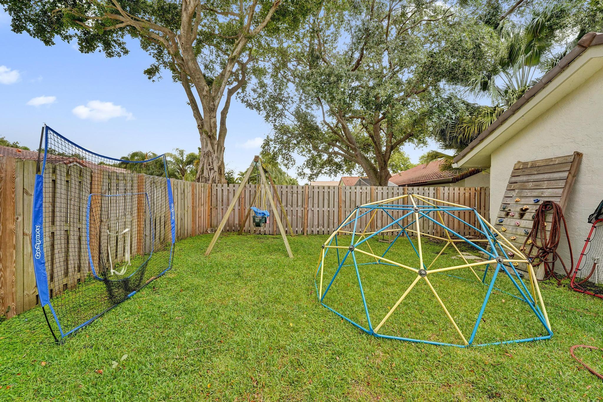 JACARANDA LAKES SECTION 13 - Residential