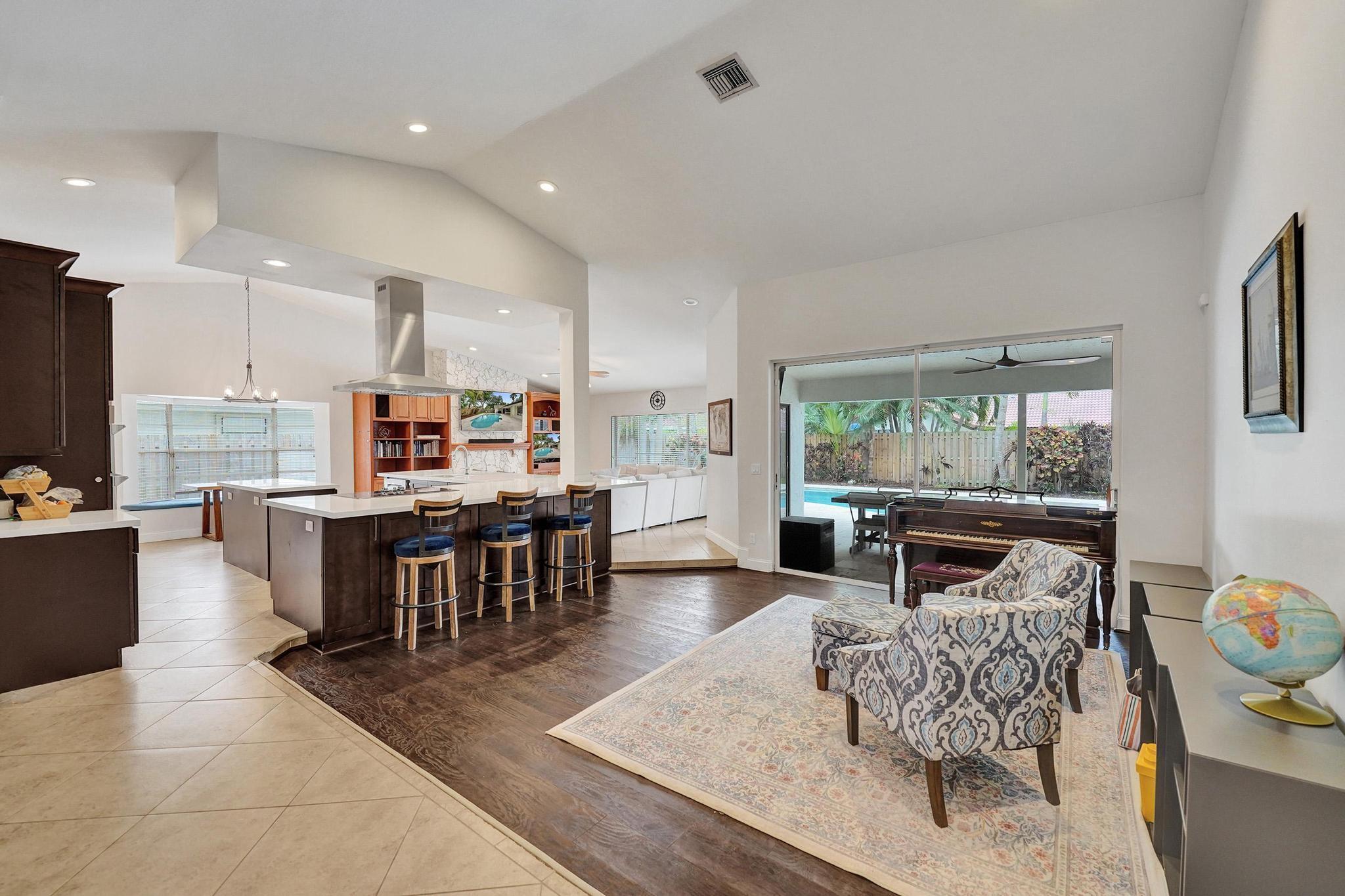 JACARANDA LAKES SECTION 13 - Residential