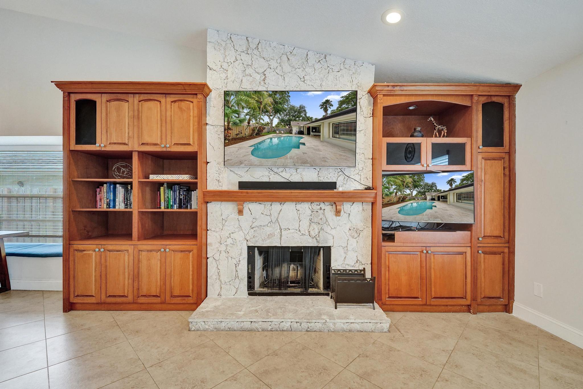 JACARANDA LAKES SECTION 13 - Residential