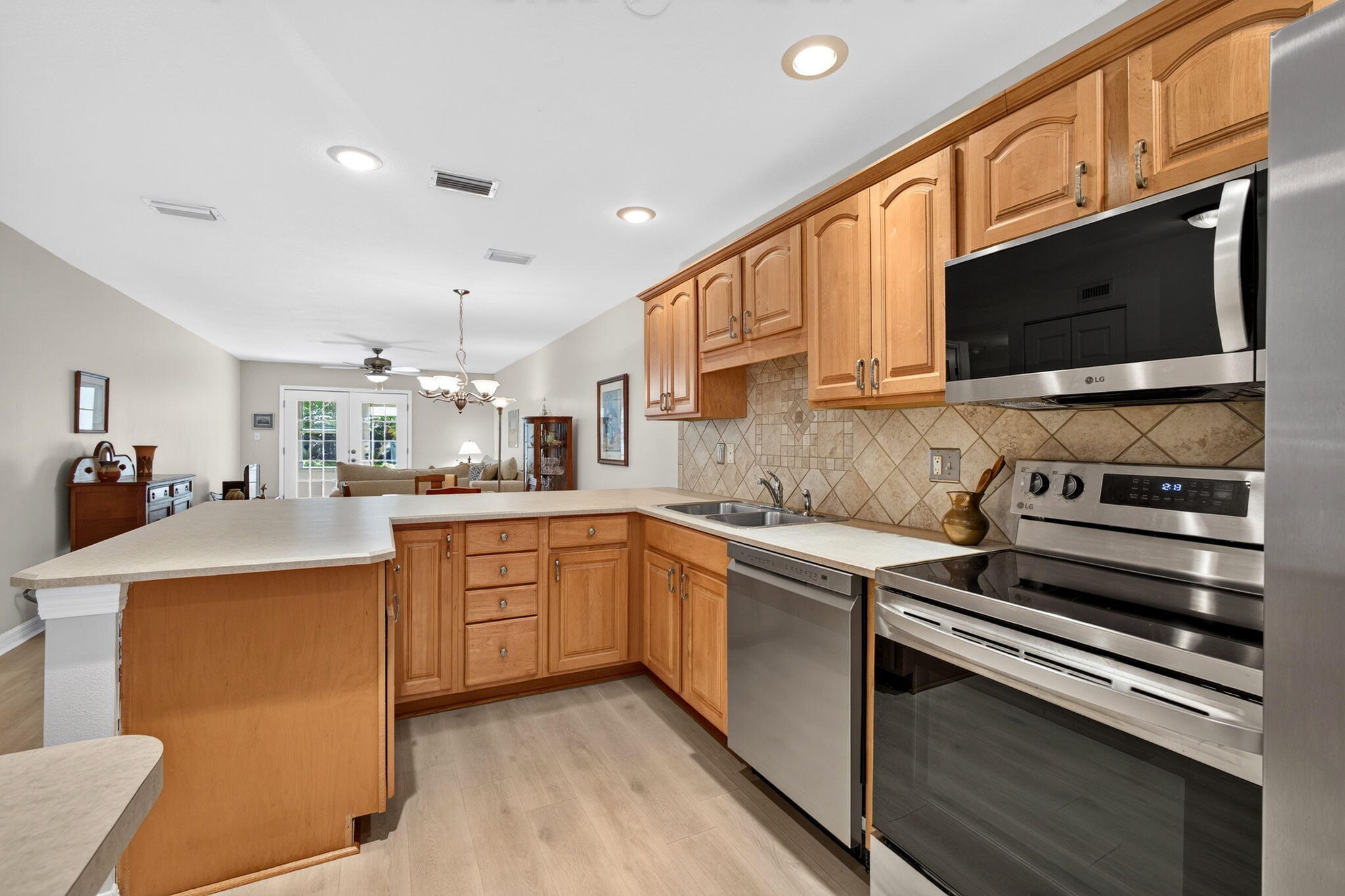 1181 CARLTON Court 105