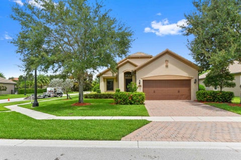 Featured picture for the property R11125300