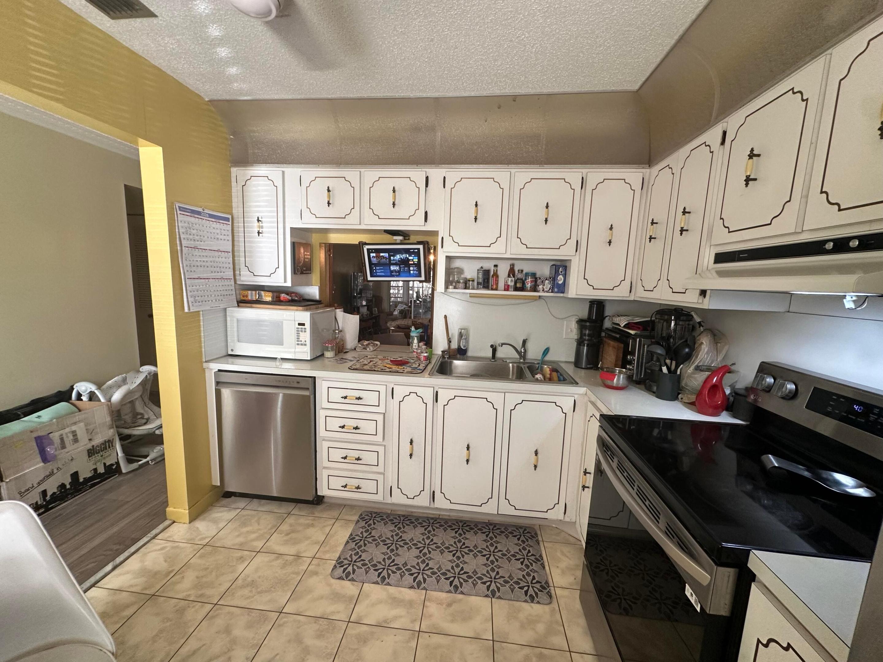 COVERED BRIDGE CONDO - Residential