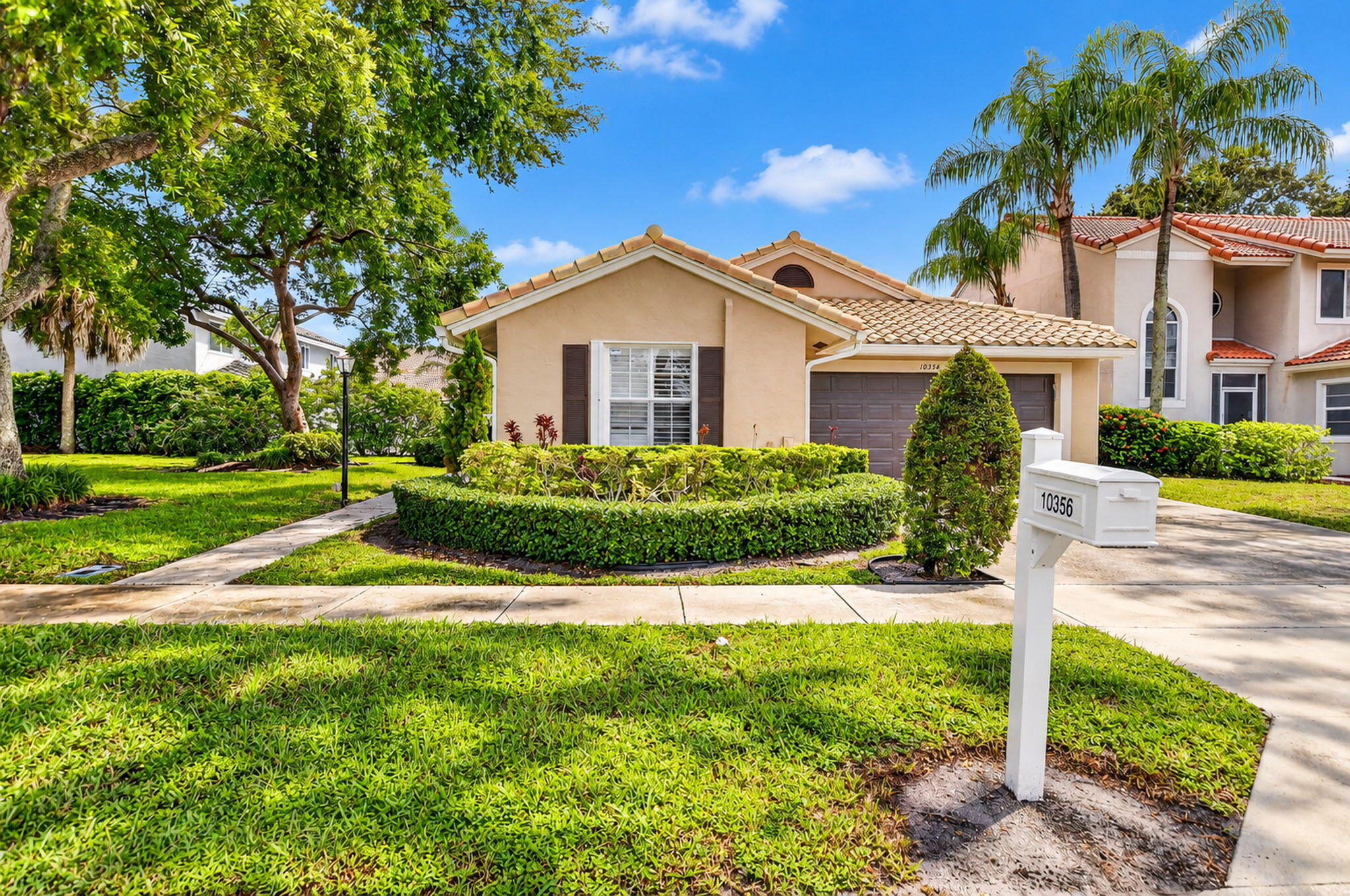 Properties | Stephanie Kaufman 10356 SUNSTREAM Lane