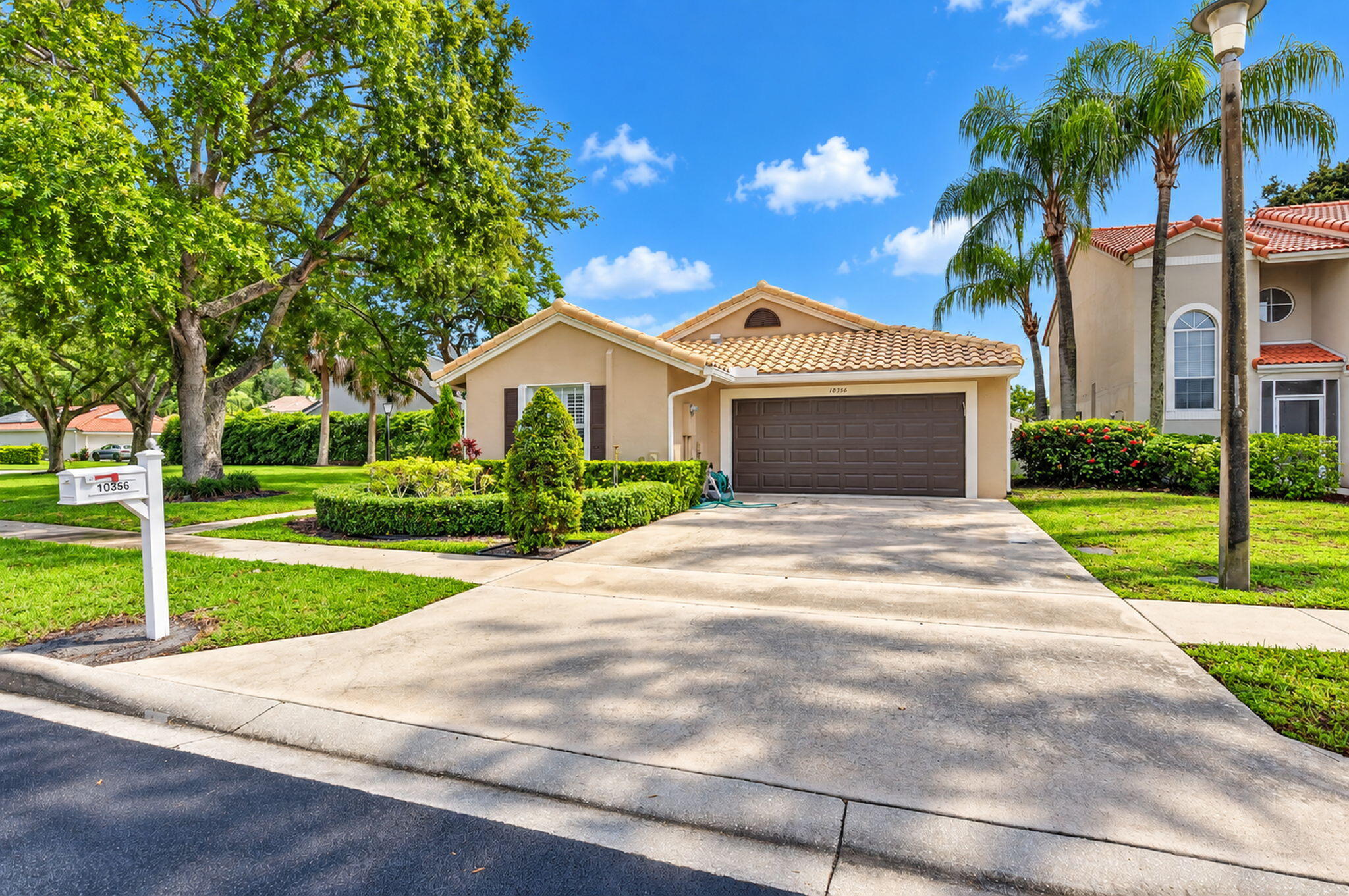 Properties | Stephanie Kaufman 10356 SUNSTREAM Lane