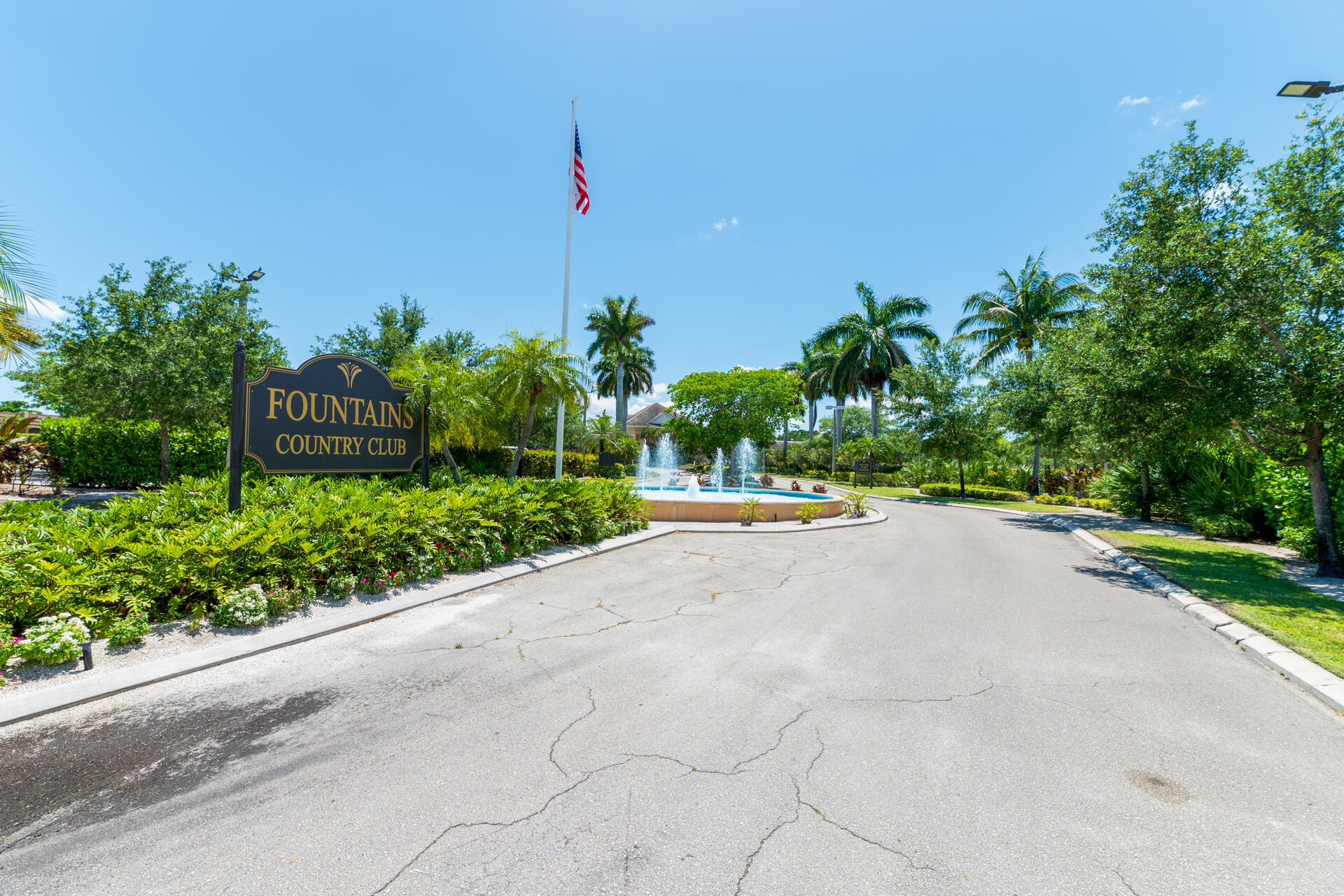 FOUNTAINS SOUTH - Residential