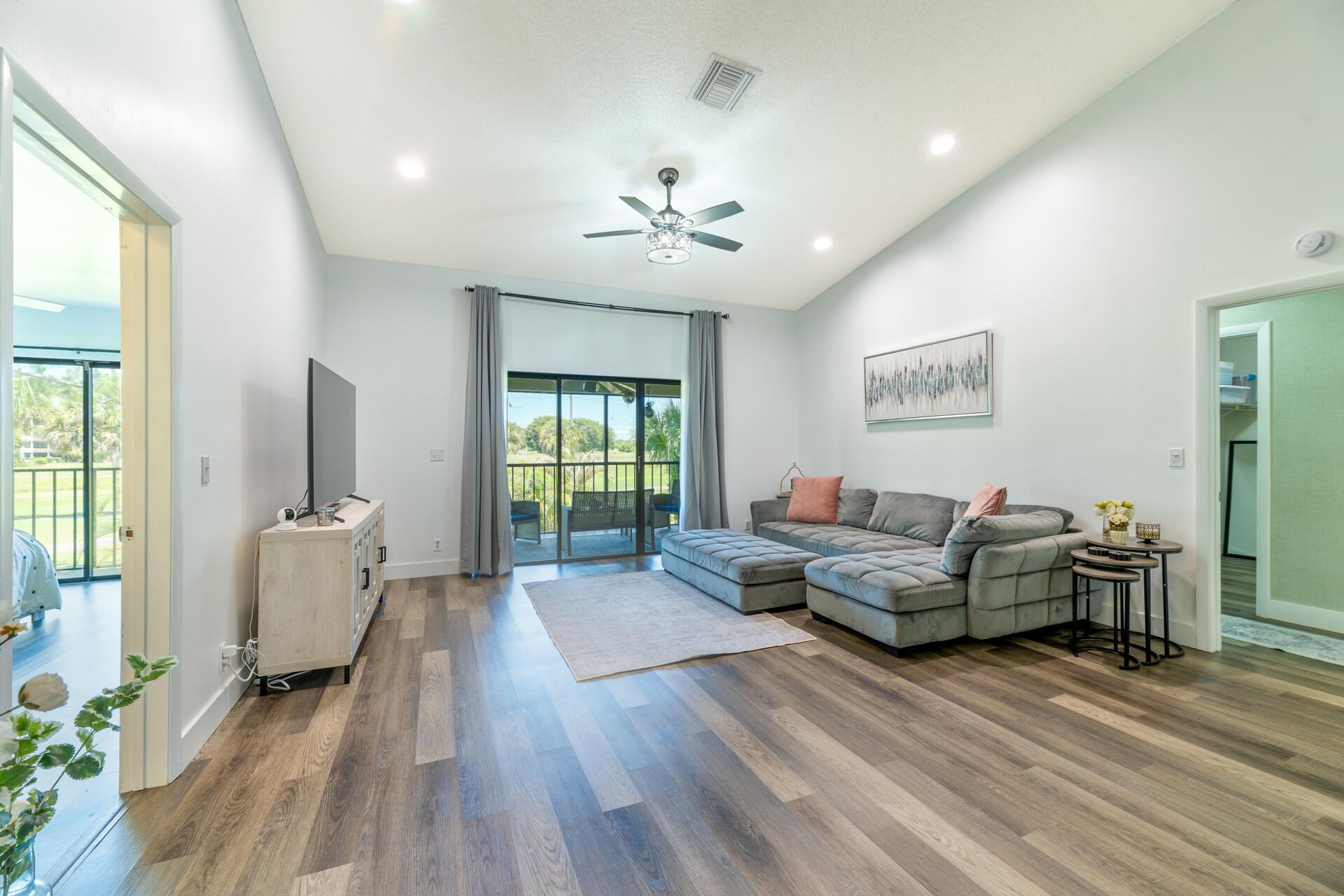 FOUNTAINS SOUTH - Residential