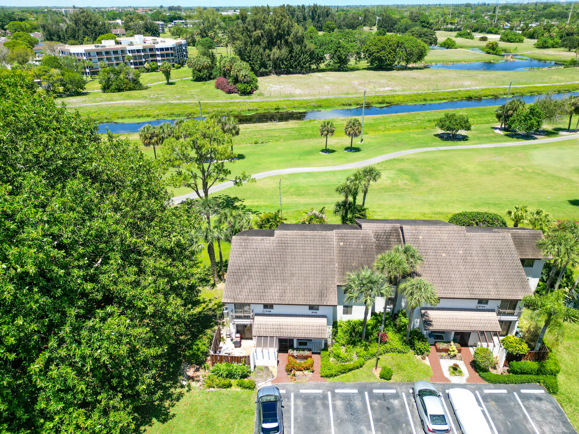 FOUNTAINS SOUTH - Residential