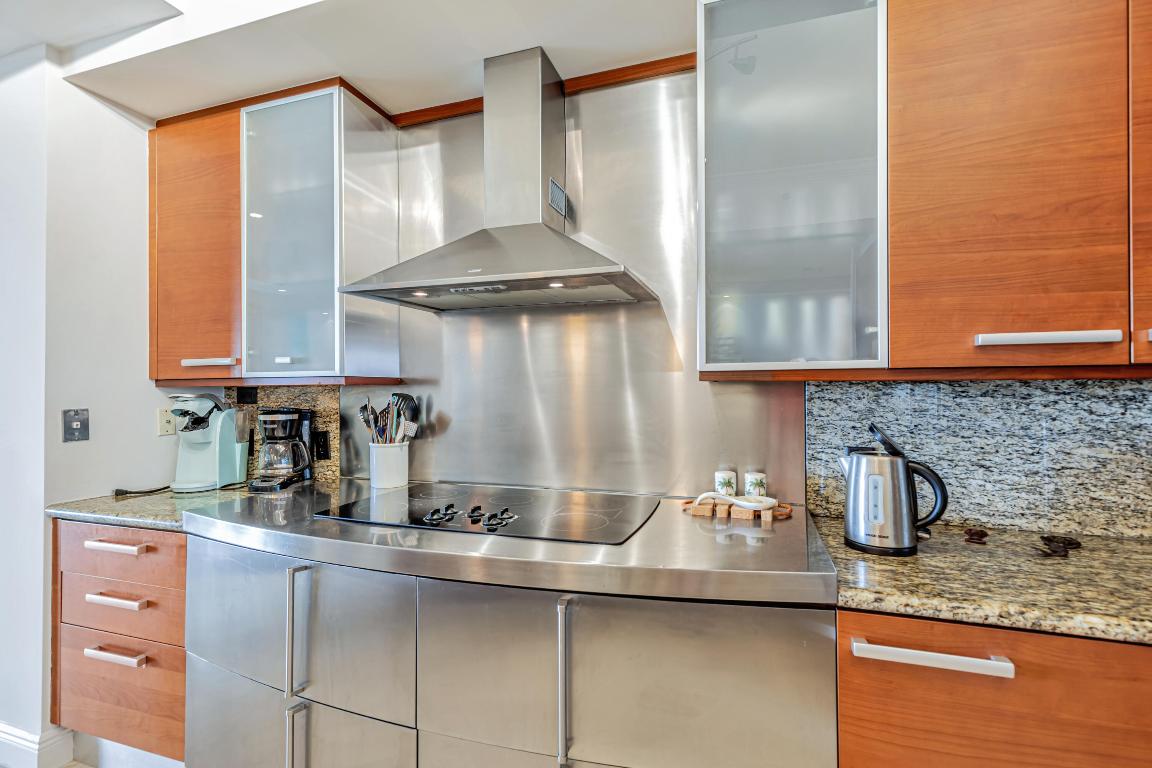 ORCHID BEACH CONDO,
DEERFIELD BEACH - Residential