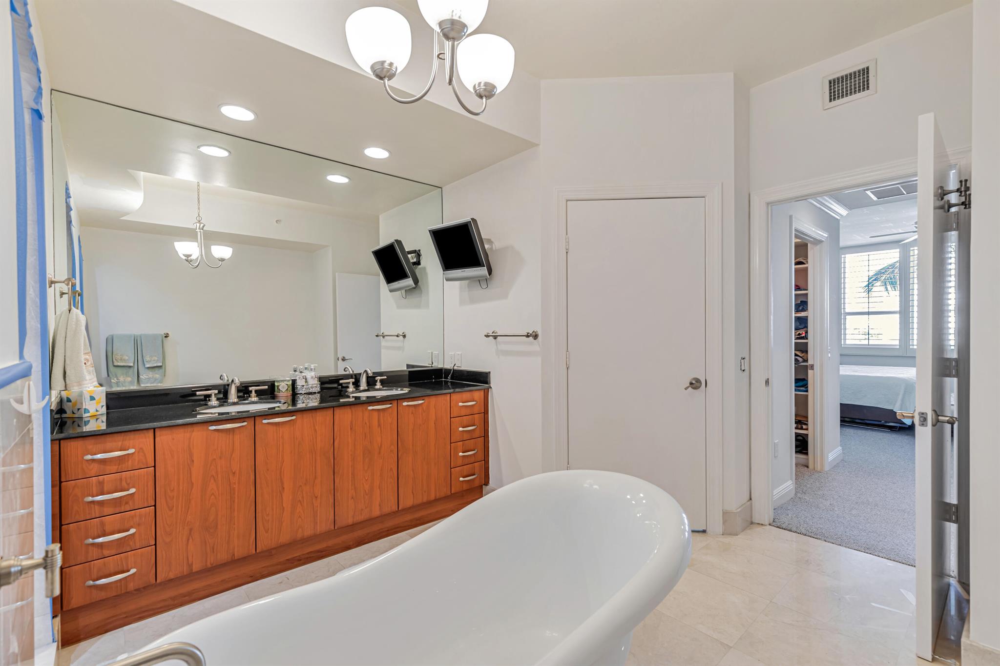 ORCHID BEACH CONDO,DEERFI - Residential