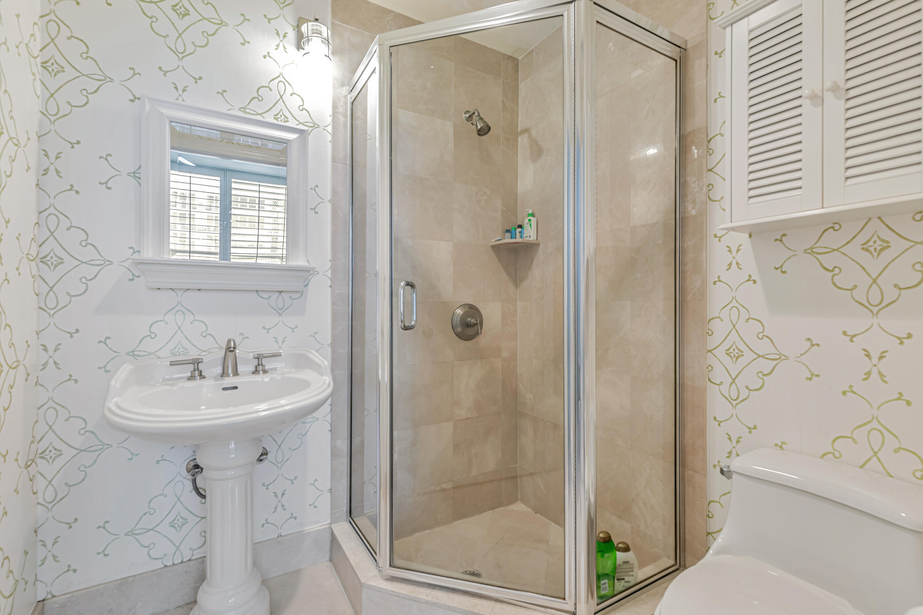 ORCHID BEACH CONDO,
DEERFIELD BEACH - Residential